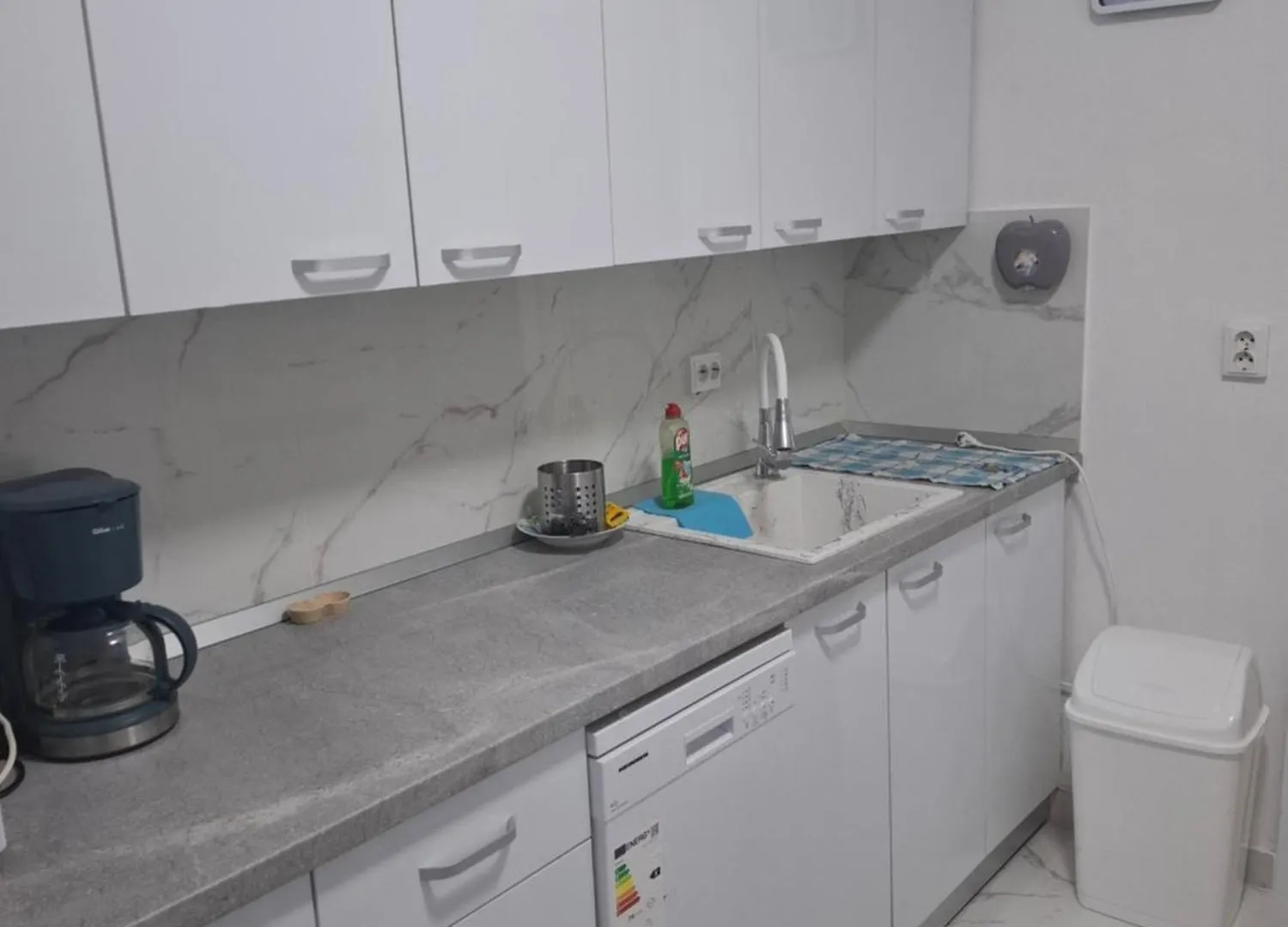 Apartment, 3 rooms, nearby Piata Victoriei and Gara de Nord Bukurešť 0*,  Rumunsko