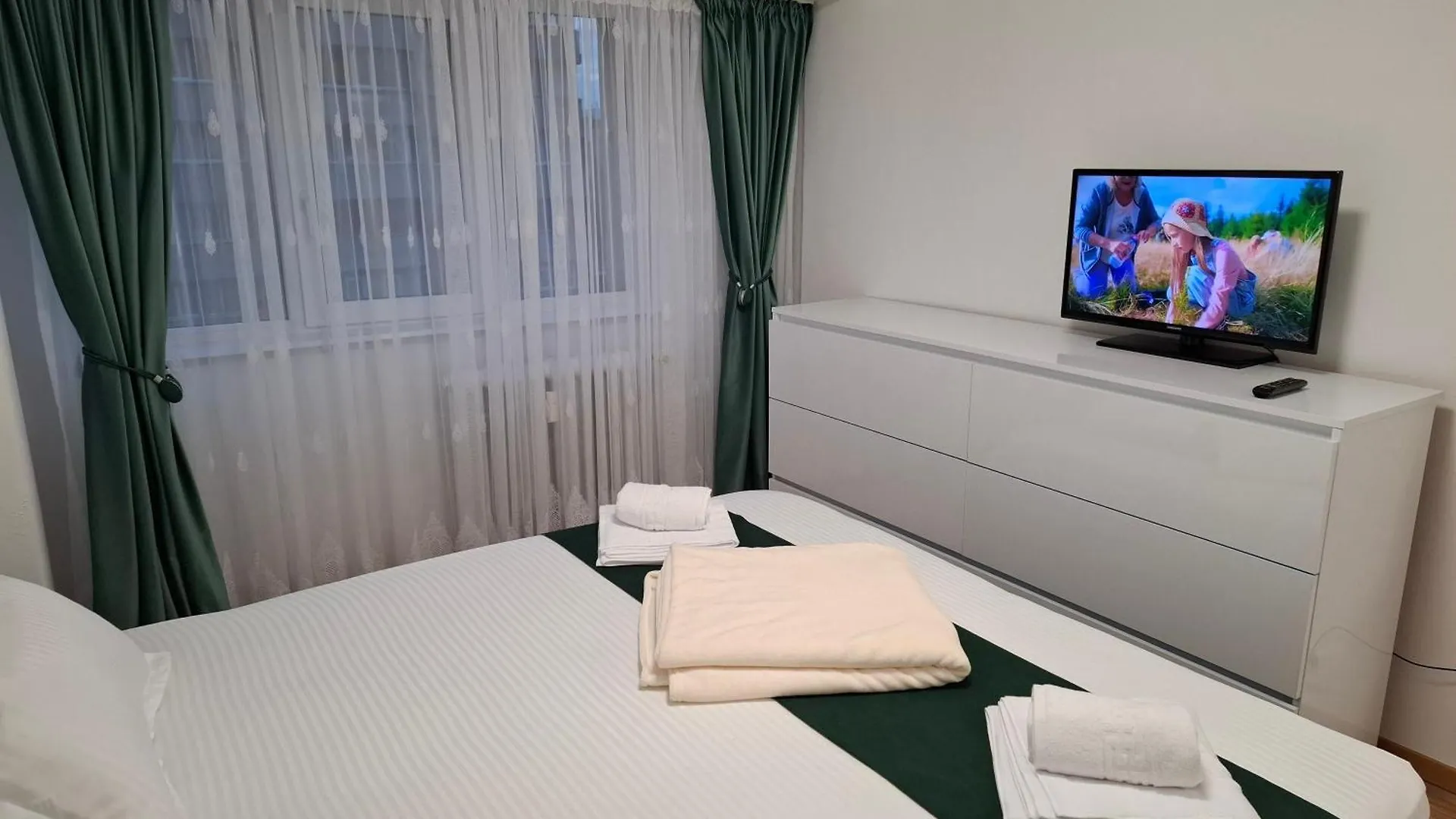 Apartment, 3 rooms, nearby Piata Victoriei and Gara de Nord Bukurešť