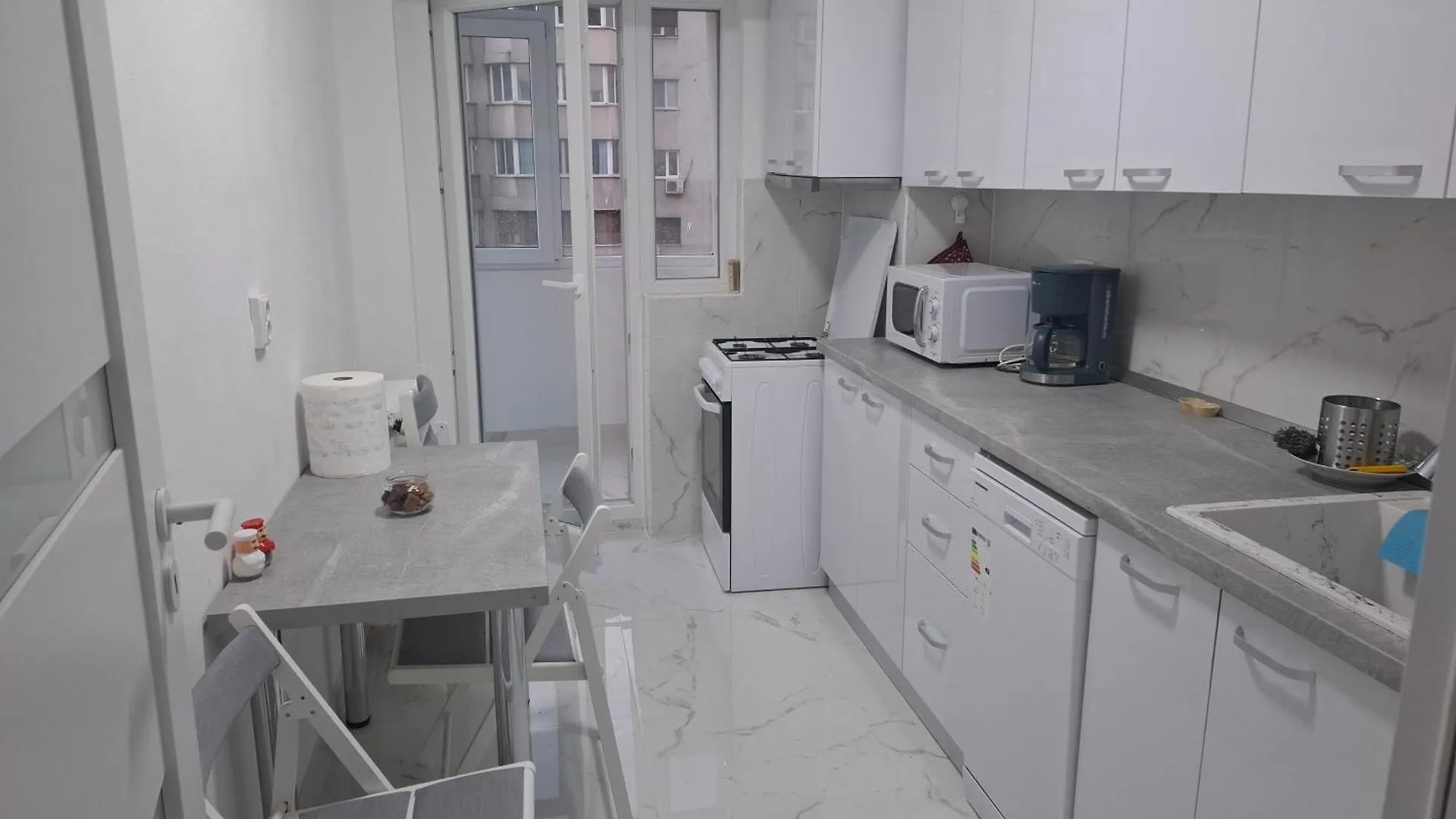 Apartment, 3 rooms, nearby Piata Victoriei and Gara de Nord Bukarest Románia